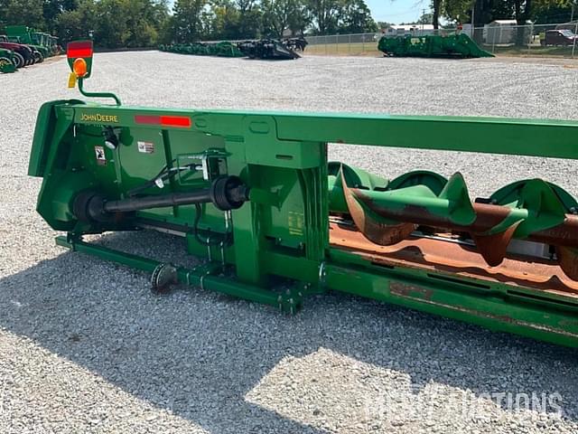 Image of John Deere 608C equipment image 3