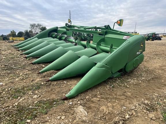 Image of John Deere 608FC equipment image 3