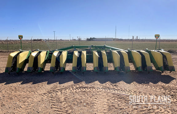 SOLD - 2017 John Deere 608SH Stock No. 992813 Harvesting with 8 Rows ...