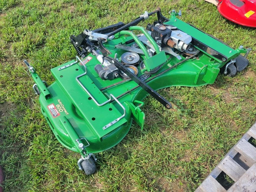 2017 John Deere 60D Equipment Image0