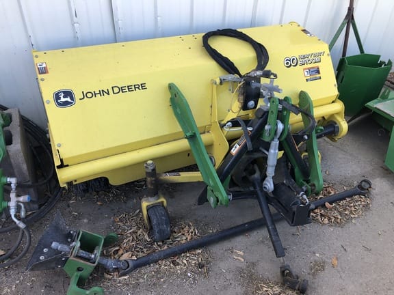 Main image John Deere 60 Heavy Duty Broom