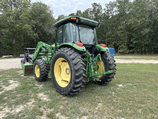 Image of John Deere 6105D equipment image 3