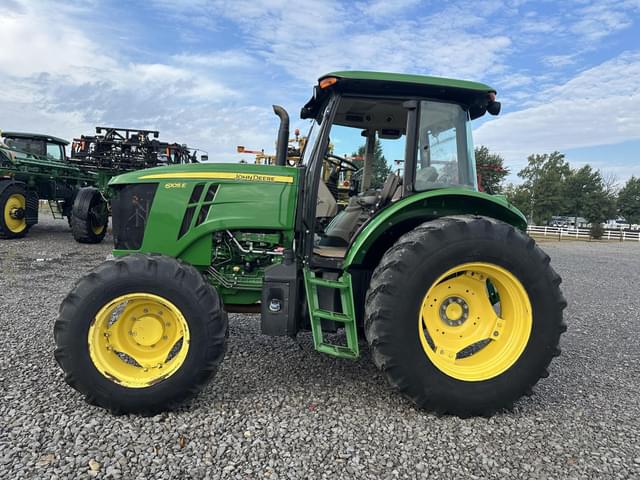 Image of John Deere 6105E equipment image 2