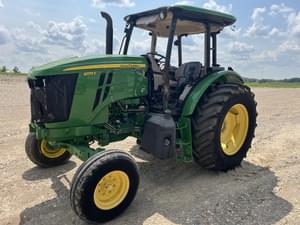 2017 John Deere 6105E Image