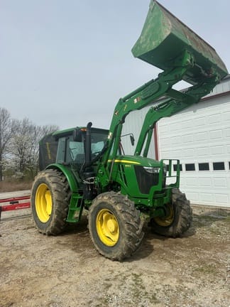 2017 John Deere 6105E Image