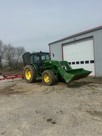 Image of John Deere 6105E equipment image 3