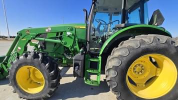Main image John Deere 6105E