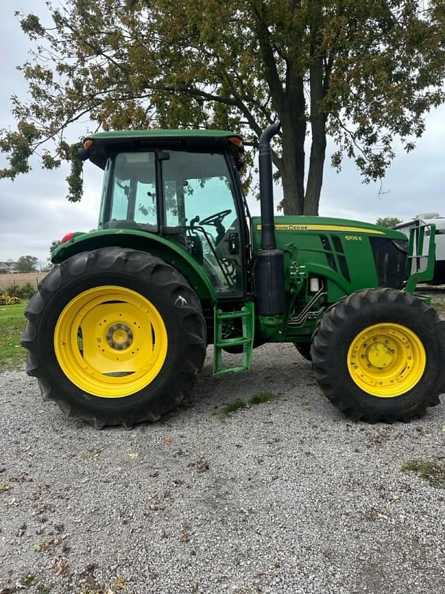 Image of John Deere 6105E equipment image 2