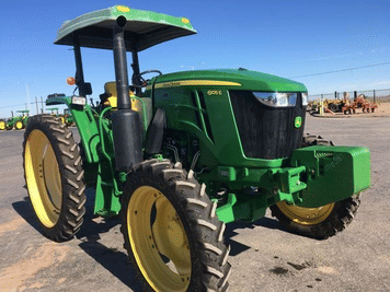 Main image John Deere 6105E