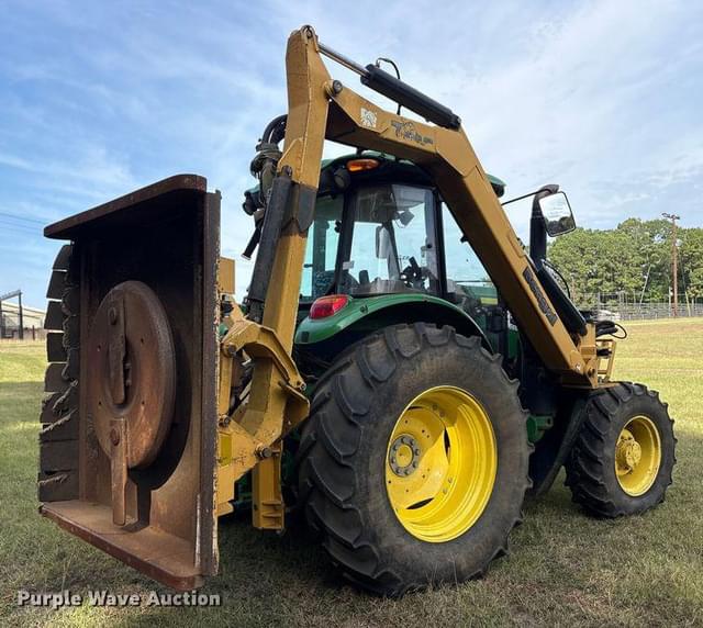 Image of John Deere 6105E equipment image 4