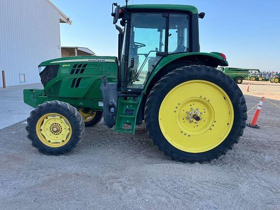 Image of John Deere 6110M equipment image 1