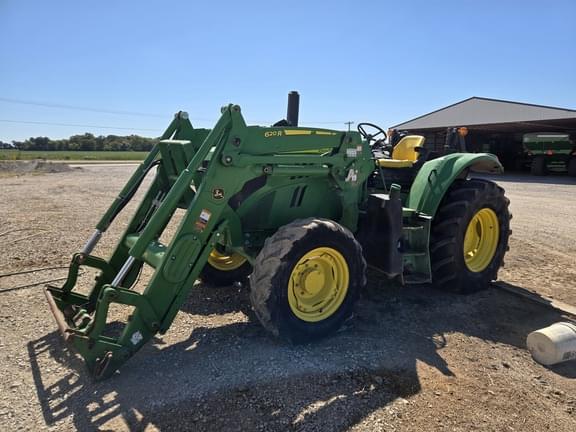 Image of John Deere 6110M equipment image 4