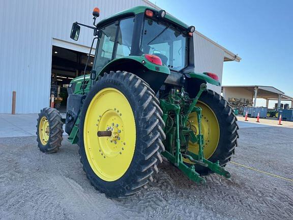 Image of John Deere 6110M equipment image 2