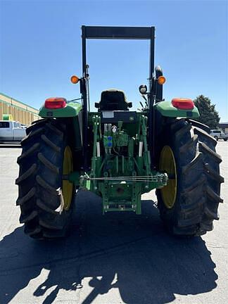 Image of John Deere 6110M equipment image 4