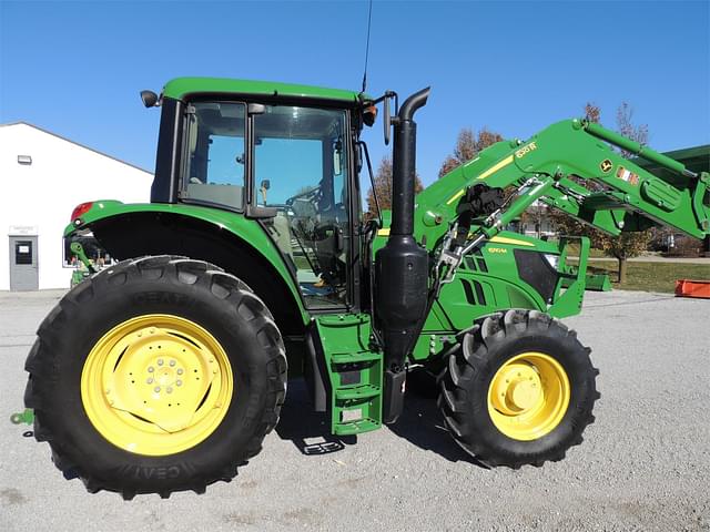 Image of John Deere 6110M equipment image 4