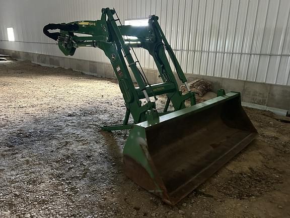 Image of John Deere 6110M equipment image 1