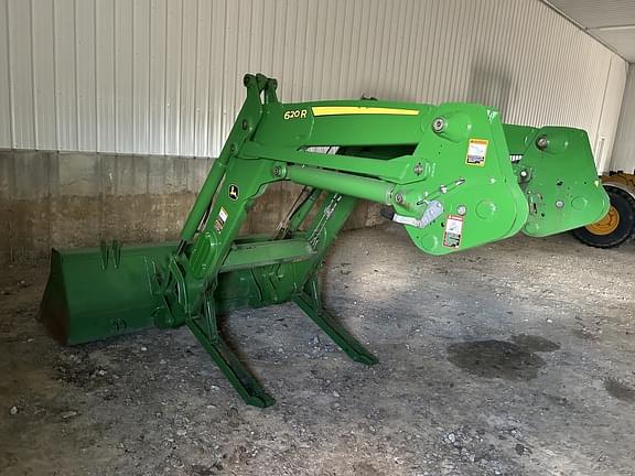 Image of John Deere 6110M equipment image 4