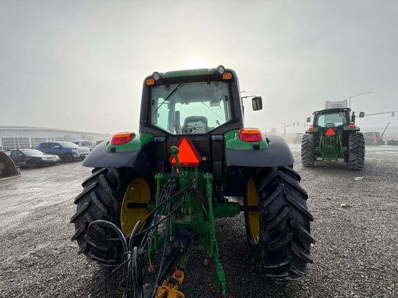 Image of John Deere 6110M equipment image 2