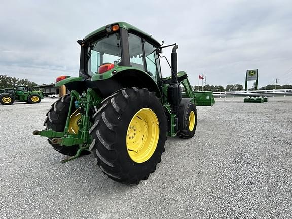 Image of John Deere 6110M equipment image 2
