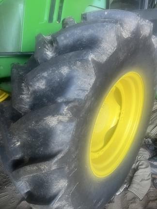 Image of John Deere 6110M equipment image 1