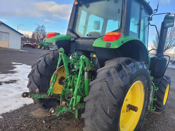 Image of John Deere 6110M equipment image 4