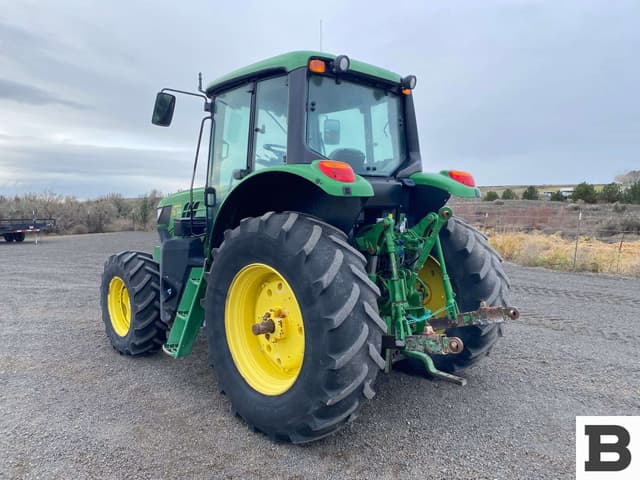 Image of John Deere 6110M equipment image 2