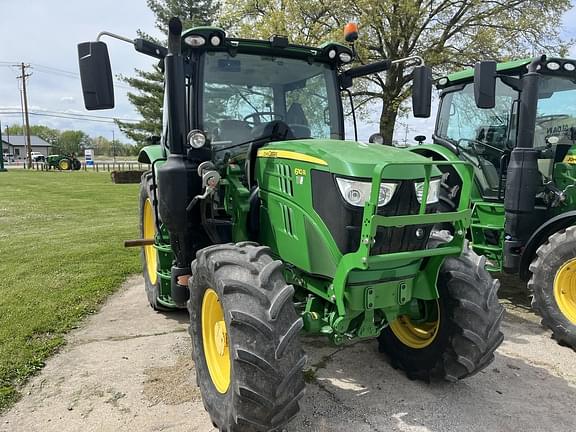 Image of John Deere 6110R equipment image 1