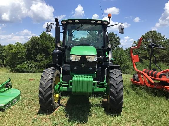 Image of John Deere 6110R equipment image 4