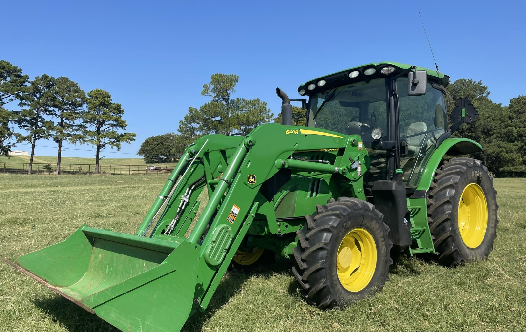 SOLD - 2017 John Deere 6110R Tractors 100 to 174 HP | Tractor Zoom