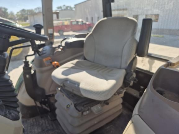 Image of John Deere 6120E equipment image 2