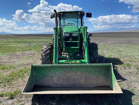 Image of John Deere 6120E equipment image 2