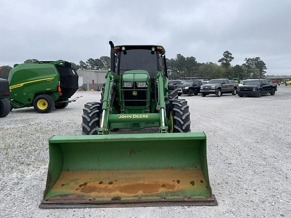 Image of John Deere 6120E equipment image 2