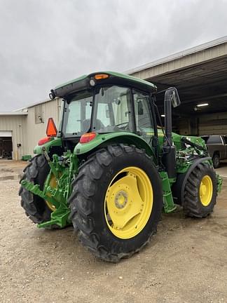 Image of John Deere 6120E equipment image 2