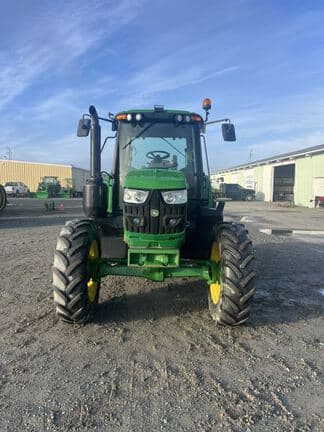 Image of John Deere 6120M equipment image 4