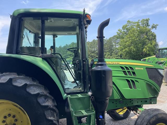 Image of John Deere 6120M equipment image 4