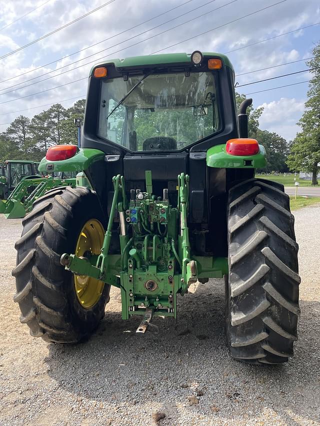 Image of John Deere 6120M equipment image 3