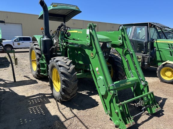 2017 John Deere 6120M Equipment Image0