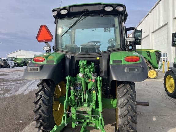 Image of John Deere 6120R equipment image 2