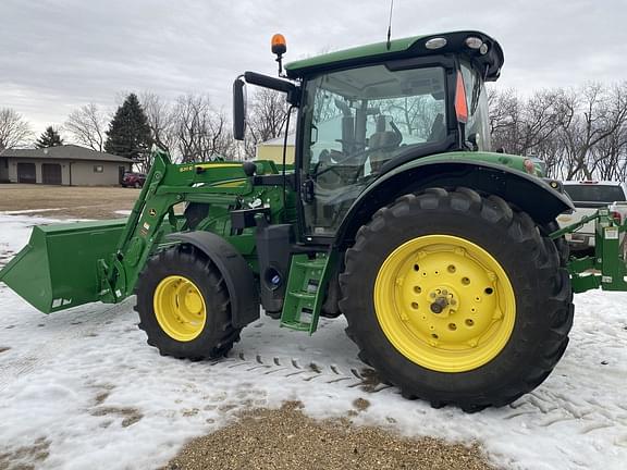 Image of John Deere 6120R equipment image 1