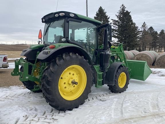 Image of John Deere 6120R equipment image 3