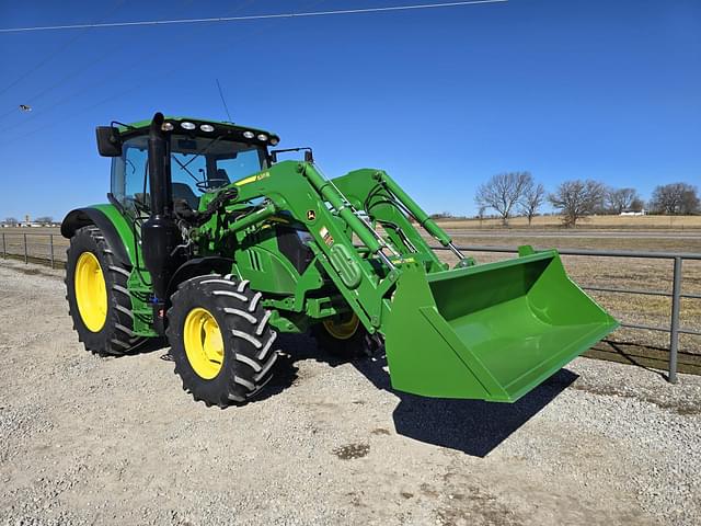 Image of John Deere 6120R equipment image 4