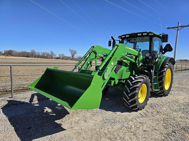 Image of John Deere 6120R equipment image 2