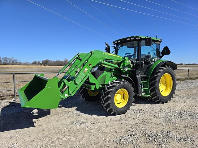 Image of John Deere 6120R equipment image 1