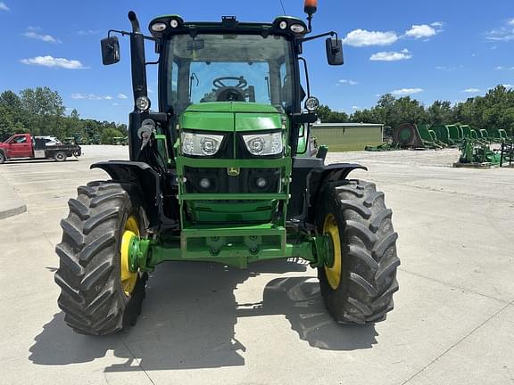 Image of John Deere 6120R equipment image 1