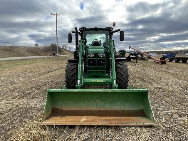 Image of John Deere 6120R equipment image 1