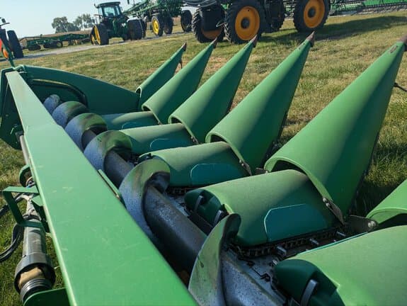 Image of John Deere 612C equipment image 4