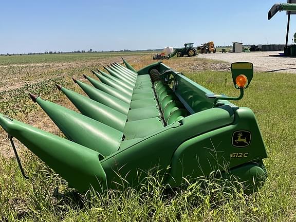 Image of John Deere 612C equipment image 3