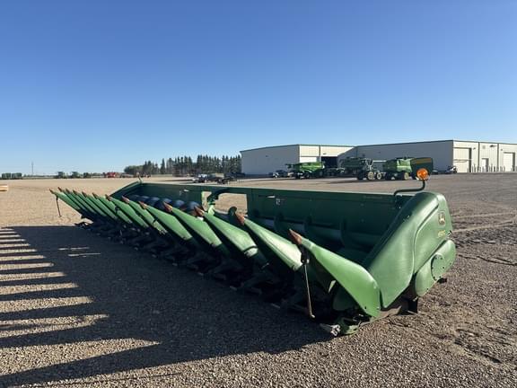 Image of John Deere 612C equipment image 2