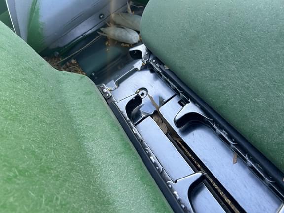 Image of John Deere 612C equipment image 4