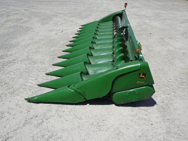 Image of John Deere 612C equipment image 2